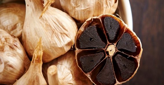 637683421684811319black garlic
